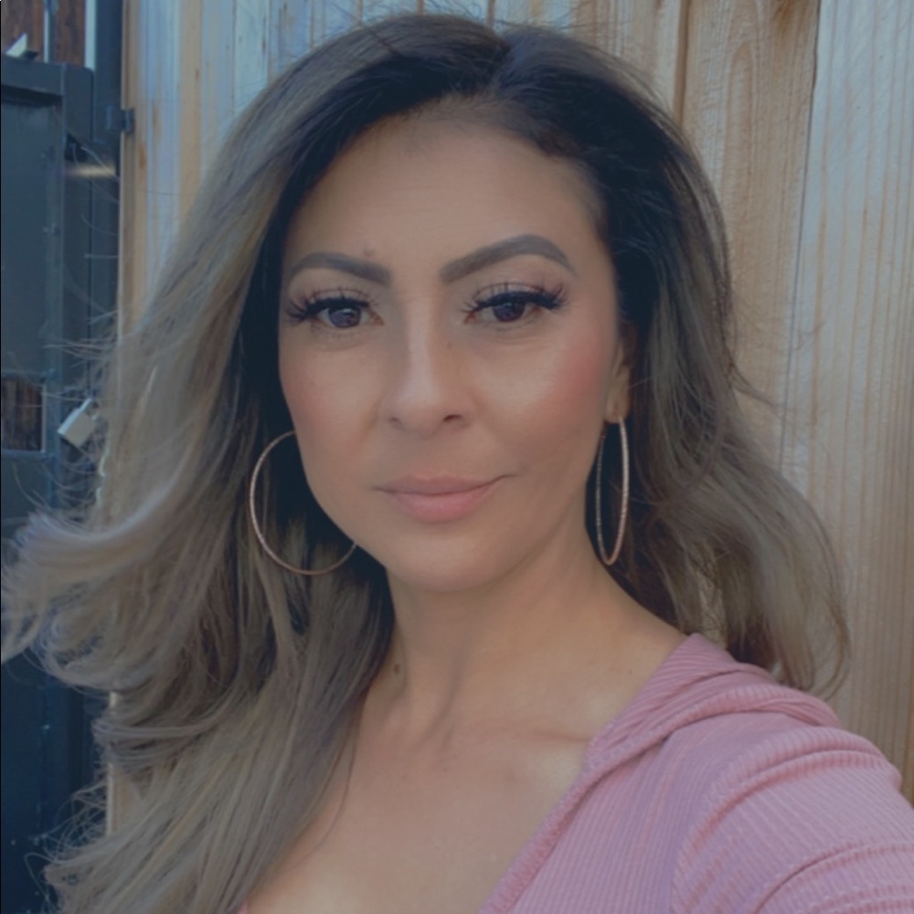 Meet your Posher, Fabiola
